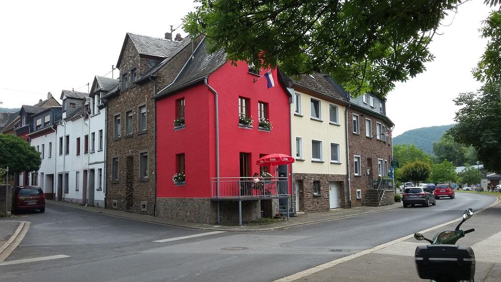 Vakantiehuis "Het Rode Huis" Treis-Karden Exteriör bild