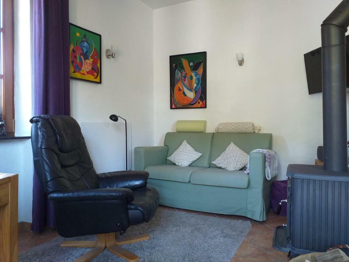 Vakantiehuis "Het Rode Huis" Treis-Karden Exteriör bild